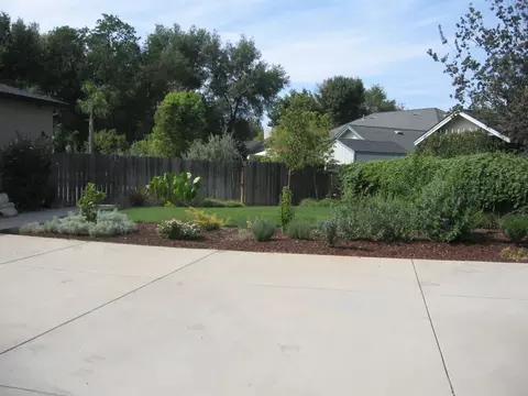 2726 Vermeer Pl, Redding, CA 96002 photo 5