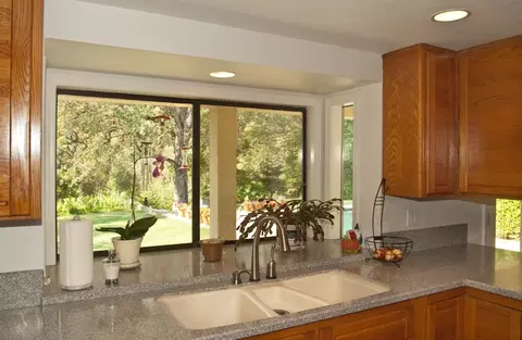8808 Goldstone Ln, Redding, CA 96001 photo 9