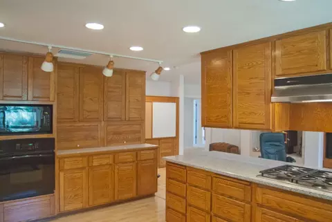8808 Goldstone Ln, Redding, CA 96001 photo 8