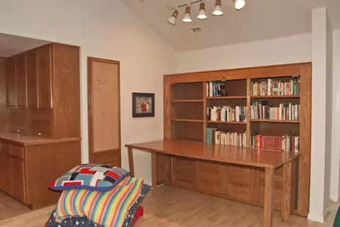 8808 Goldstone Ln, Redding, CA 96001 photo 5