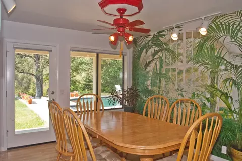 8808 Goldstone Ln, Redding, CA 96001 photo 10