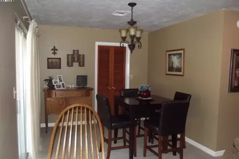 540 Gary Ct, Redding, CA 96002 photo 9