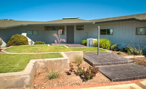 800 Hallmark Dr, Redding, CA 96001 photo 1