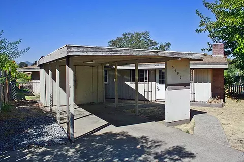 5496 Midway Dr, Redding, CA 96003 photo 4