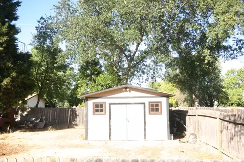 730 Gold St, Redding, CA 96001 photo 9