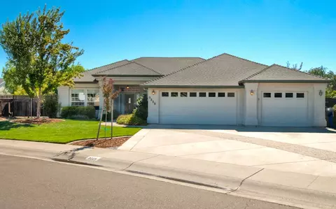 3225 Misty Glen Dr, Redding, CA 96001 photo 1