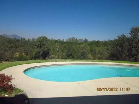 20550 Bernard Way, Redding, CA 96003 photo 2