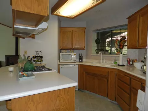2032 Oconner Ave, Redding, CA 96001 photo 10