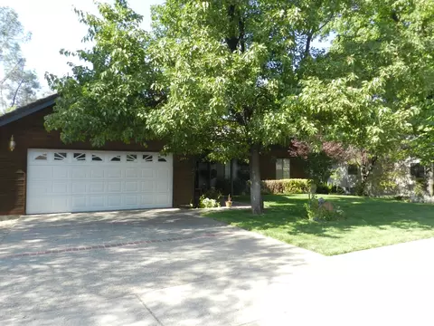 2032 Oconner Ave, Redding, CA 96001 photo 1
