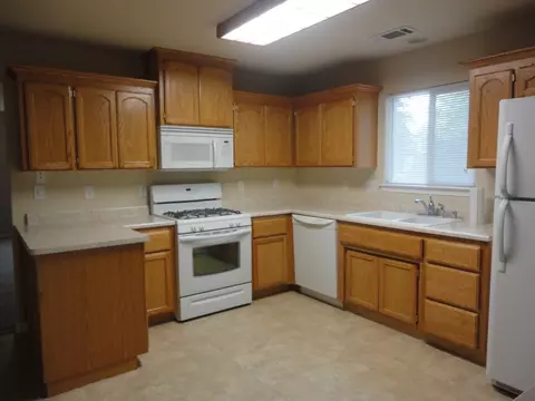 2250 Victor Ave, Redding, CA 96002 photo 1
