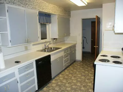 2890 Irwin Rd, Redding, CA 96002 photo 3