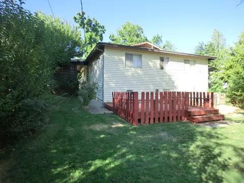1825 Mesa St, Redding, CA 96001 photo 7