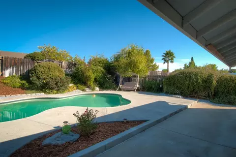 1537 Purple Way, Redding, CA 96003 photo 30