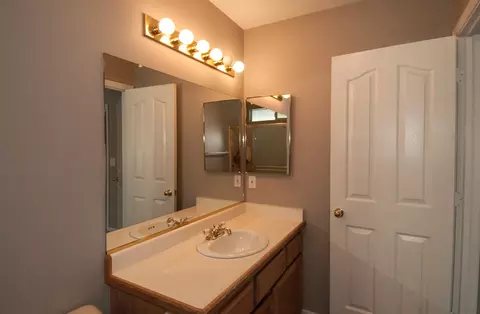1537 Purple Way, Redding, CA 96003 photo 19