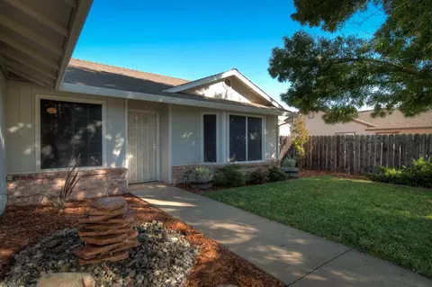 1537 Purple Way, Redding, CA 96003 photo 4