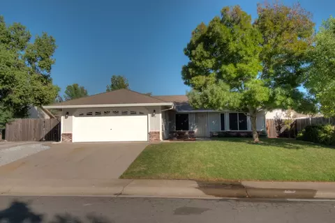1537 Purple Way, Redding, CA 96003 photo 2