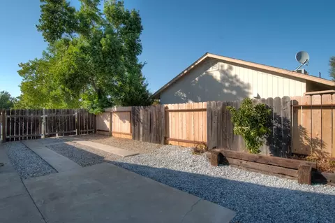 1537 Purple Way, Redding, CA 96003 photo 34