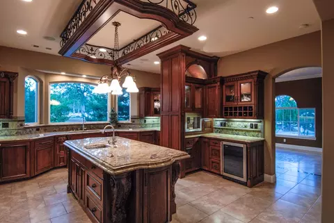 15771 Sol Semete Trl, Redding, CA 96001 photo 9