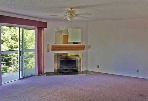 1296 Riviera Dr, Redding, CA 96001 photo 5