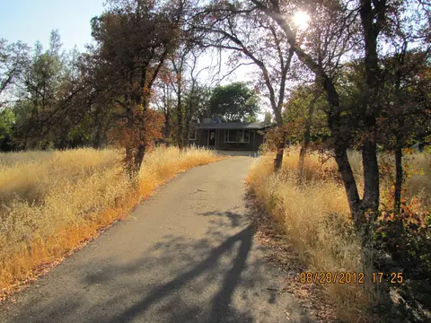 8950 Simmons Rd, Redding, CA 96001 photo 1