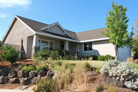 967 Leisha Ln, Redding, CA 96001 photo 1