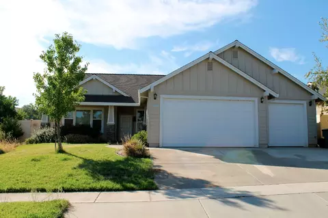 967 Leisha Ln, Redding, CA 96001 photo 3