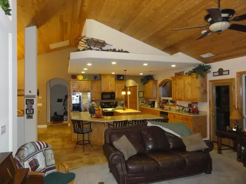 15595 China Rapids Dr, Red Bluff, CA 96080 photo 2