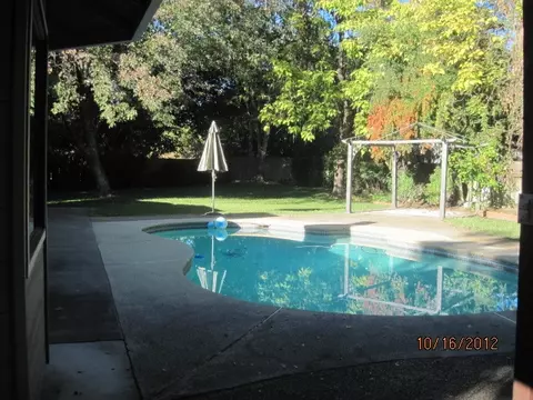 270 Newport Dr, Redding, CA 96001 photo 13