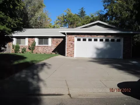 270 Newport Dr, Redding, CA 96001 photo 1