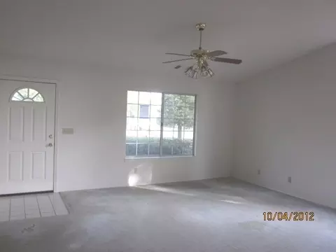642 Springer Dr, Redding, CA 96002 photo 2