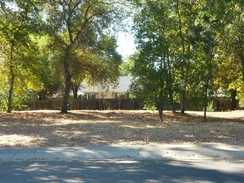 6411 Lucerne Ct, Redding, CA 96001 photo 27
