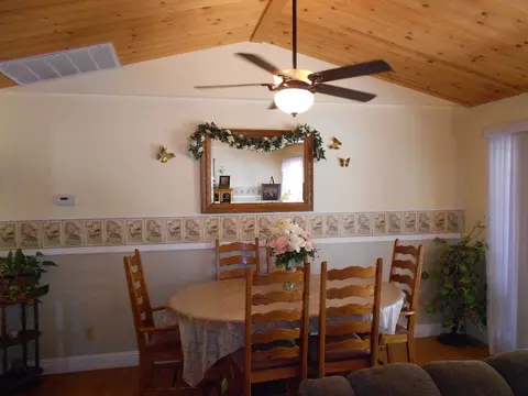 6411 Lucerne Ct, Redding, CA 96001 photo 7