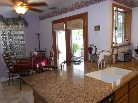 6411 Lucerne Ct, Redding, CA 96001 photo 10