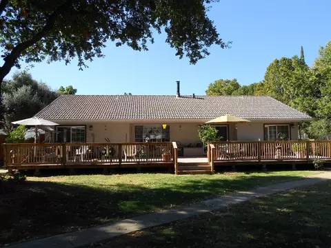6411 Lucerne Ct, Redding, CA 96001 photo 3