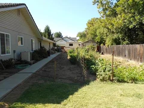 6411 Lucerne Ct, Redding, CA 96001 photo 24