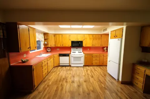 114 Sherman Dr, Red Bluff, CA 96080 photo 6
