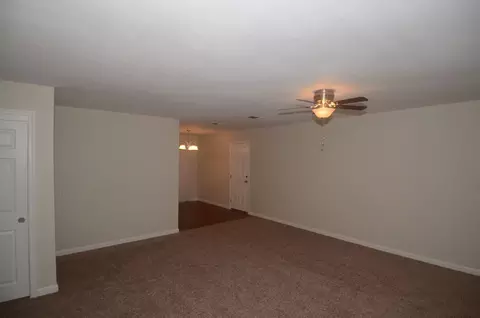 1668 Jay St, Redding, CA 96001 photo 6