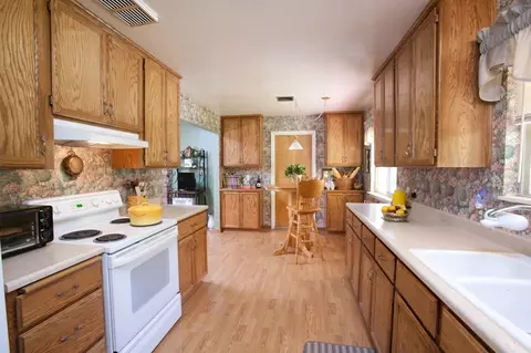 8591 Redbank Rd, Redding, CA 96001 photo 6