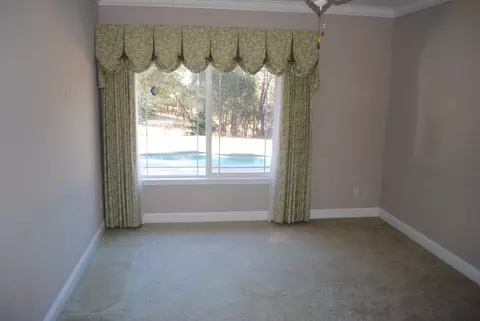 16245 Valparaiso, Redding, CA 96001 photo 8