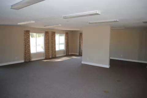 16245 Valparaiso, Redding, CA 96001 photo 16