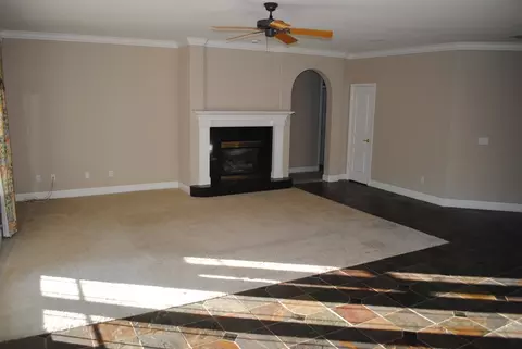 16245 Valparaiso, Redding, CA 96001 photo 5