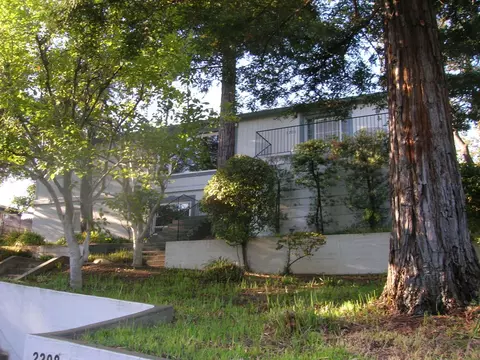 2208 Vista Ave, Redding, CA 96001 photo 1