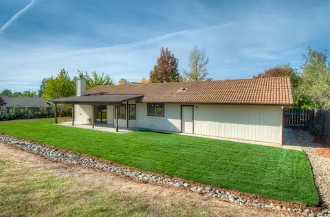 11523 Norton Ln, Redding, CA 96003 photo 18
