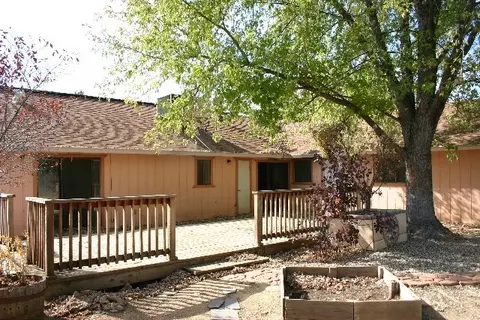 336 Rosewood Dr, Redding, CA 96003 photo 9