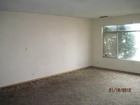 2802 Larkspur Ln, Redding, CA 96002 photo 2