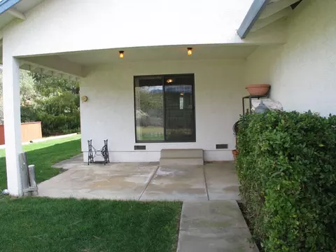 9612 Bond Ridge Dr, Redding, CA 96001 photo 15