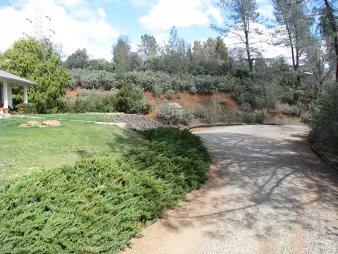 9612 Bond Ridge Dr, Redding, CA 96001 photo 26