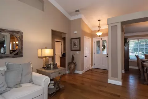 4415 Brittany Dr, Redding, CA 96002 photo 3