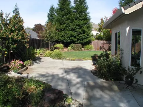 2154 Allegheny Ct, Redding, CA 96001 photo 12