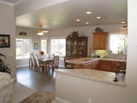 2154 Allegheny Ct, Redding, CA 96001 photo 7